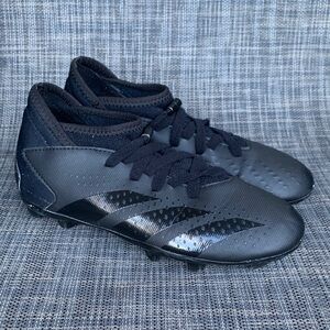 Adidas Kids Predator FG J Soccer Cleats Black Football boots Youth size 2
